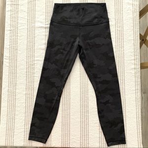 Lululemon black camo super soft legging 7/8 length